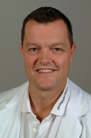 Dr. Konrad Birrer, médecin-chef FMH Chirurgie, Médecine sportive SSMS, Lucerne, Suisse